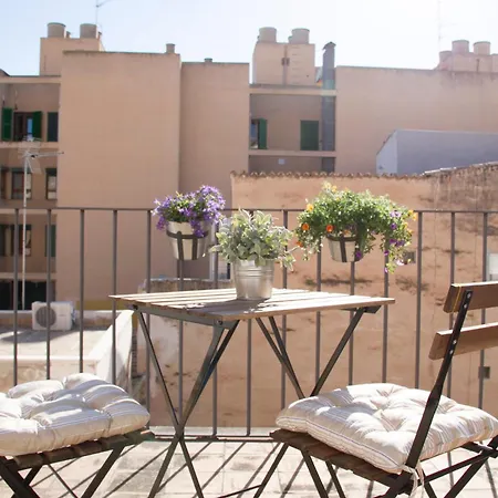 Missio Triplex House In Old Town Of Palma de Mallorca